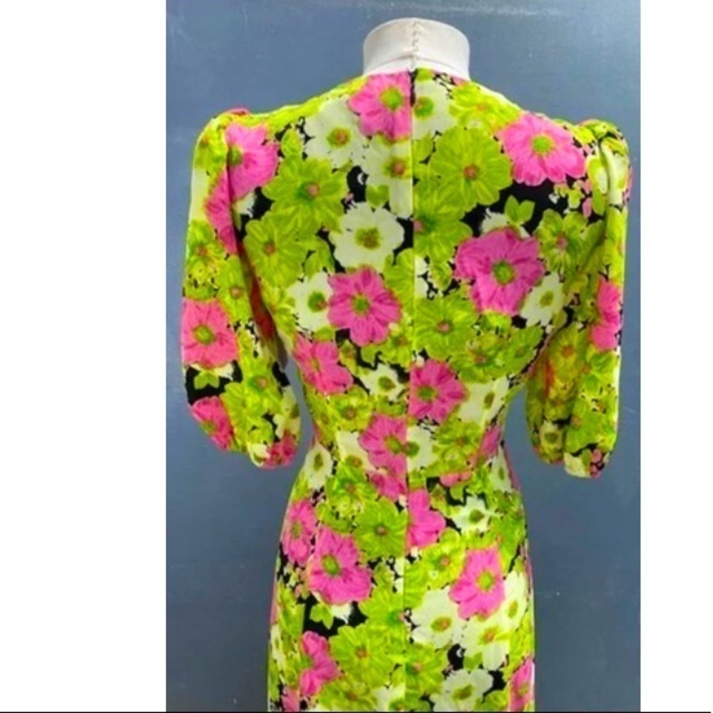 NWT WAYF SURPLICE NECK GREEN FLORAL MIDI DRESS L - Picture 6 of 8